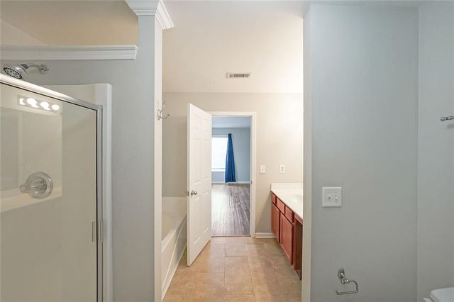 2062 Lakeshore Overlook Drive NW, Kennesaw, GA 30152