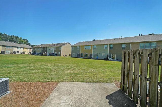 2062 Lakeshore Overlook Drive NW, Kennesaw, GA 30152