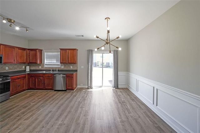 2062 Lakeshore Overlook Drive NW, Kennesaw, GA 30152