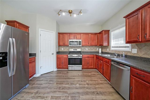 2062 Lakeshore Overlook Drive NW, Kennesaw, GA 30152