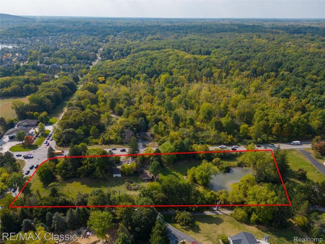 19150 Beck Road, Northville Township, MI 48167