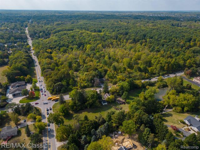 19150 Beck Road, Northville Township, MI 48167