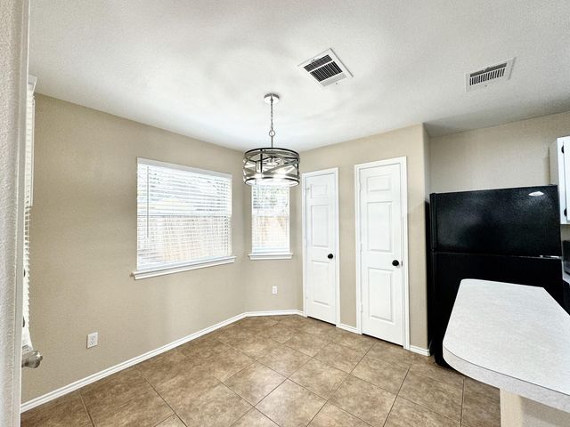 831 Sagewood TRL, San Marcos, TX 78666