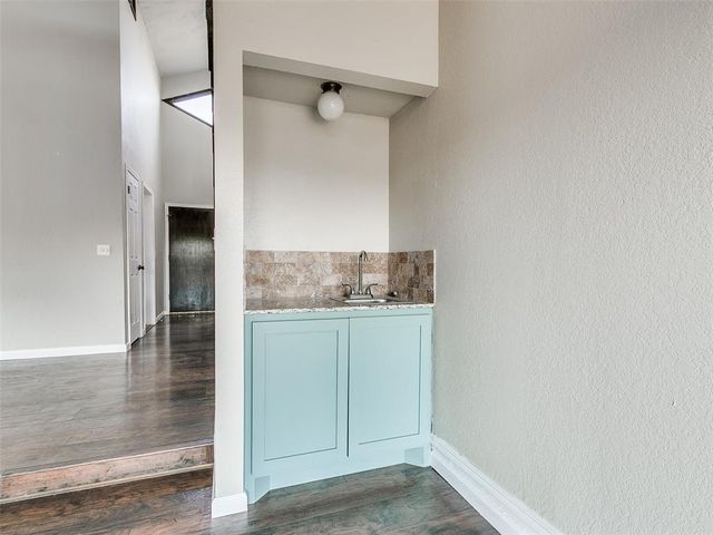 6713 Bayberry Drive, Oklahoma City, OK 73162