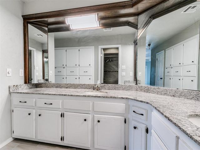 6713 Bayberry Drive, Oklahoma City, OK 73162