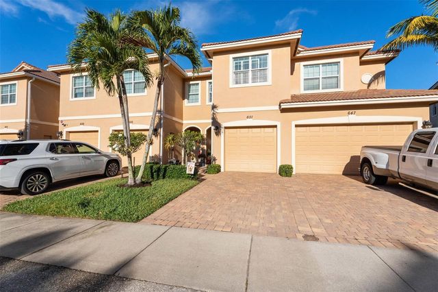 651 SW Glen Crest Way 2, Stuart, FL 34997