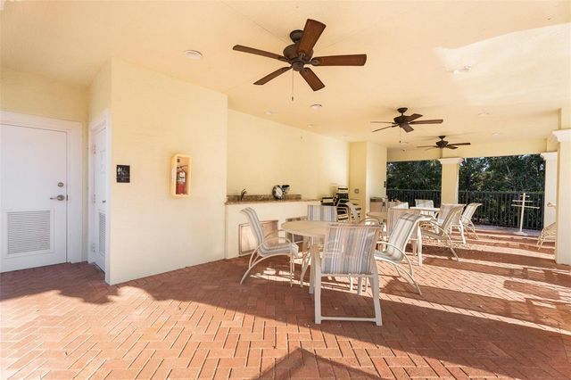 651 SW Glen Crest Way 2, Stuart, FL 34997
