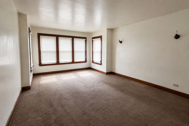 16530 Winchester Avenue, Markham, IL 60428