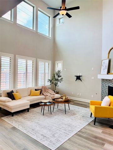 3417 Rosebud Park Lane, Dallas, TX 75229