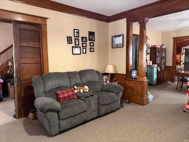 1126 Edwardsburg Avenue, Elkhart, IN 46516