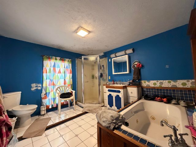 1126 Edwardsburg Avenue, Elkhart, IN 46516