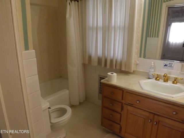 1031 Shawanee Rd, Harrogate, TN 37752