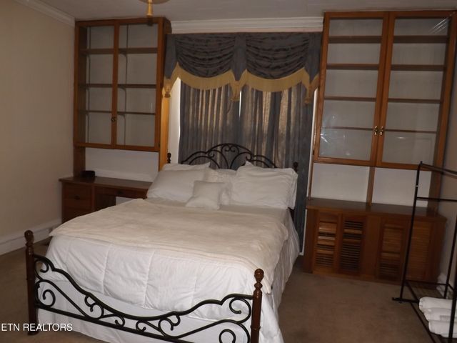 1031 Shawanee Rd, Harrogate, TN 37752