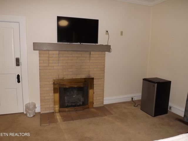 1031 Shawanee Rd, Harrogate, TN 37752