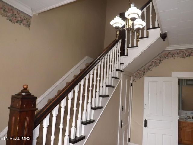 1031 Shawanee Rd, Harrogate, TN 37752