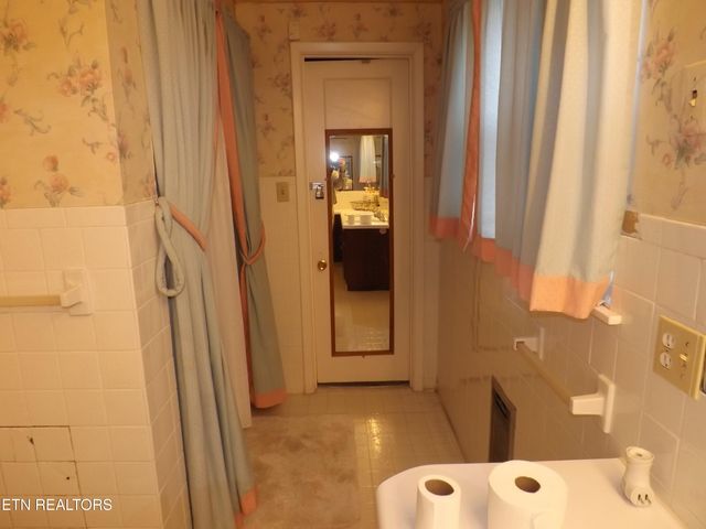 1031 Shawanee Rd, Harrogate, TN 37752