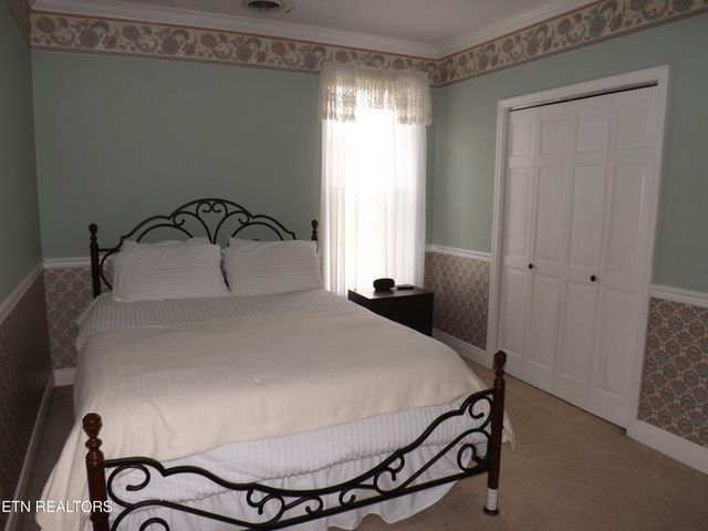 1031 Shawanee Rd, Harrogate, TN 37752