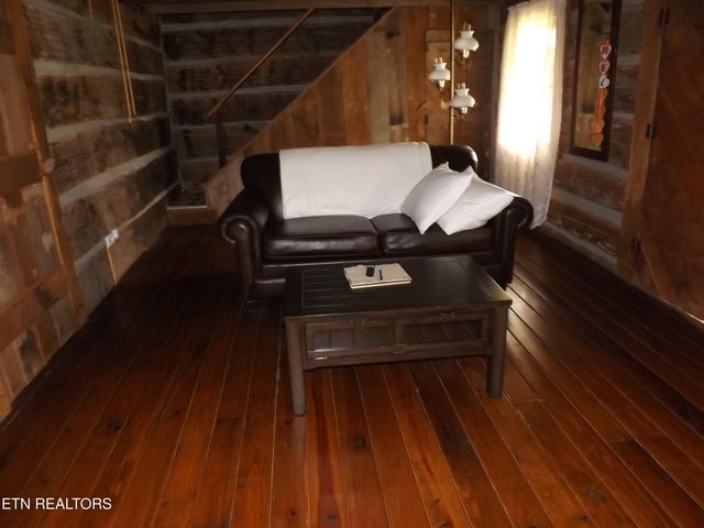 1031 Shawanee Rd, Harrogate, TN 37752