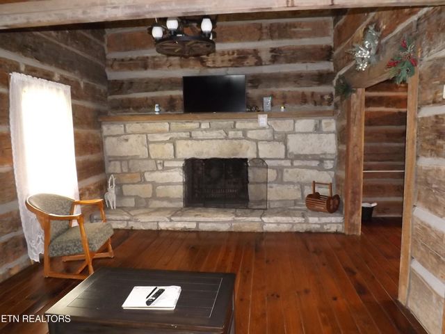 1031 Shawanee Rd, Harrogate, TN 37752