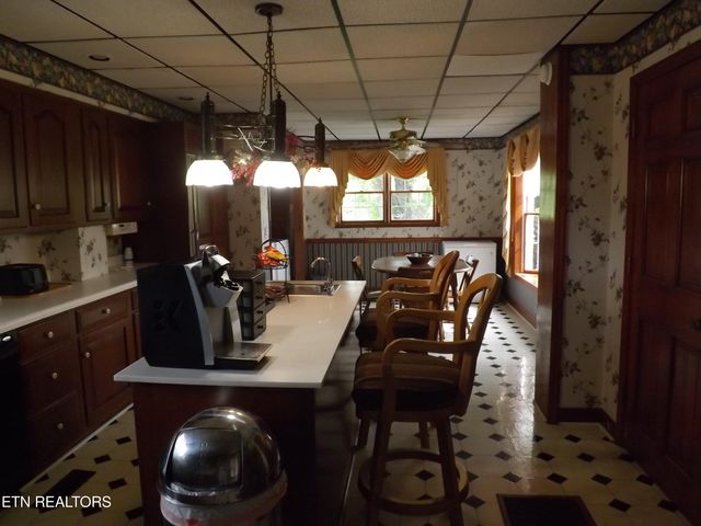 1031 Shawanee Rd, Harrogate, TN 37752