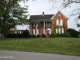 1031 Shawanee Rd, Harrogate, TN 37752
