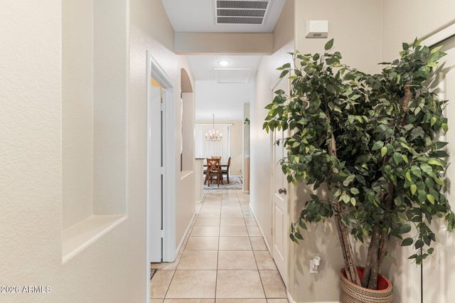 5341 E HILTON Avenue, Mesa, AZ 85206