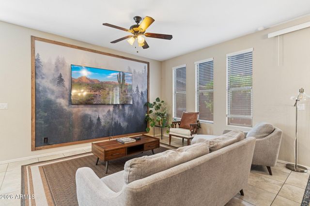 5341 E HILTON Avenue, Mesa, AZ 85206