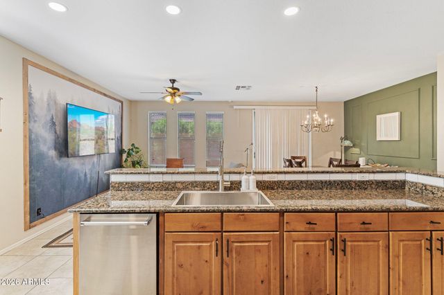 5341 E HILTON Avenue, Mesa, AZ 85206