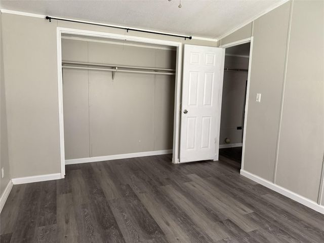 599 S Cochran Street, Willis, TX 77378