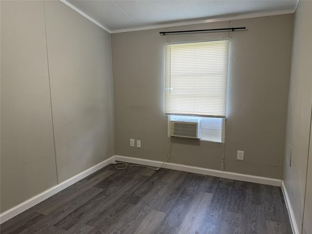 599 S Cochran Street, Willis, TX 77378