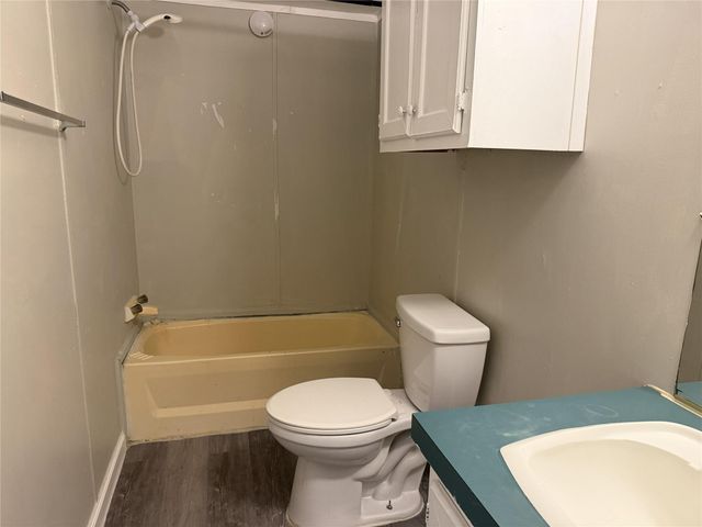 599 S Cochran Street, Willis, TX 77378