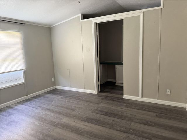 599 S Cochran Street, Willis, TX 77378