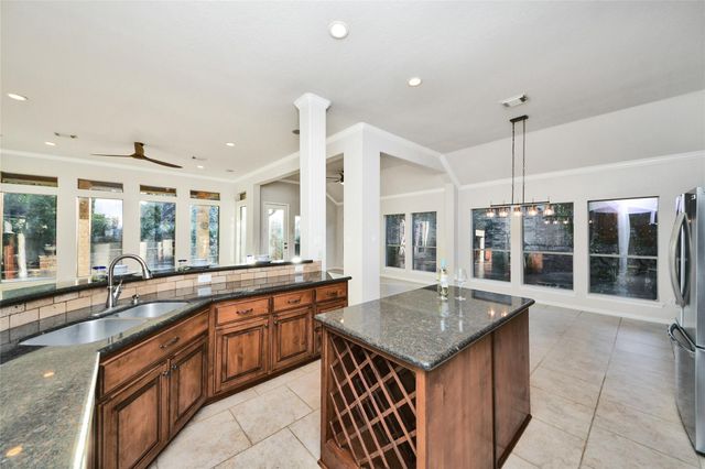 7 Dunwood Springs Court, Shenandoah, TX 77381