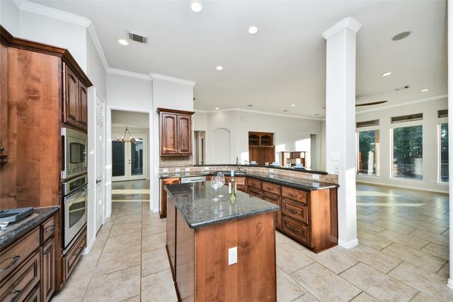 7 Dunwood Springs Court, Shenandoah, TX 77381