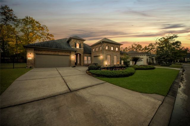 7 Dunwood Springs Court, Shenandoah, TX 77381