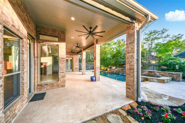 7 Dunwood Springs Court, Shenandoah, TX 77381