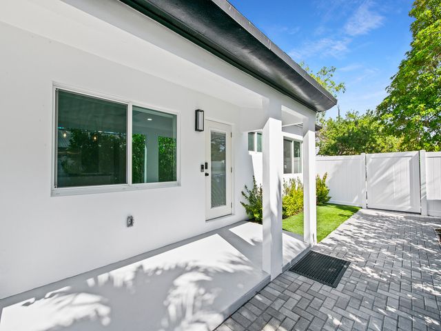 1508 NE 6th Street, Fort Lauderdale, FL 33304