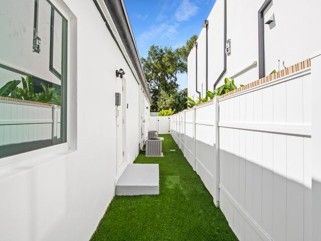 1508 NE 6th Street, Fort Lauderdale, FL 33304
