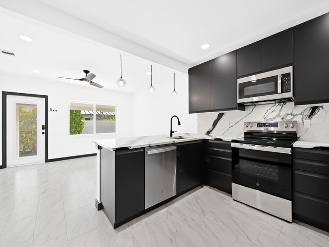 1508 NE 6th Street, Fort Lauderdale, FL 33304