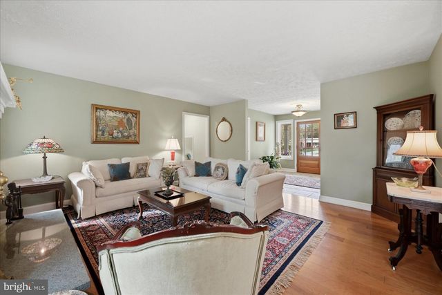 25404 FROSTY MEADOW LN, Aldie, VA 20105