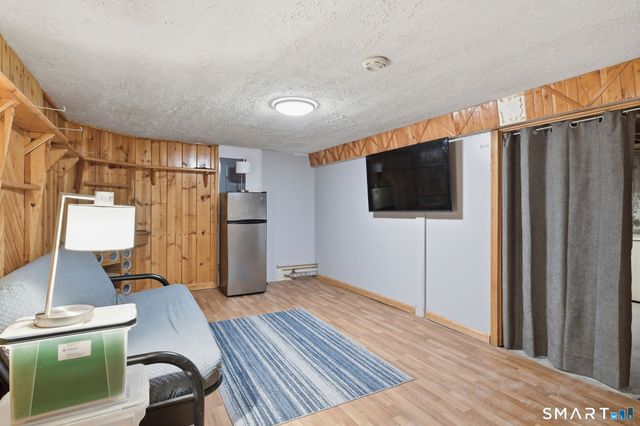 9 Overhill Road, Enfield, CT 06082