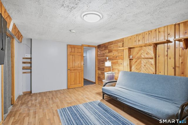 9 Overhill Road, Enfield, CT 06082