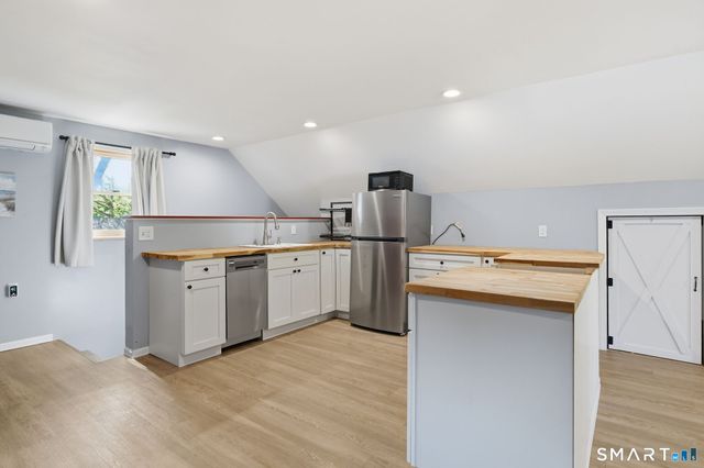 9 Overhill Road, Enfield, CT 06082
