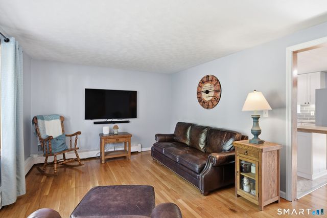 9 Overhill Road, Enfield, CT 06082