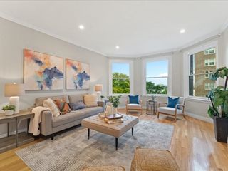 4 Charlesgate East 404, Boston, MA 02215