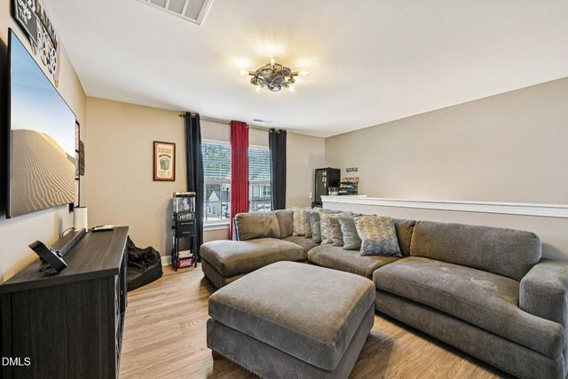 1608 Stone Wealth Drive, Knightdale, NC 27545