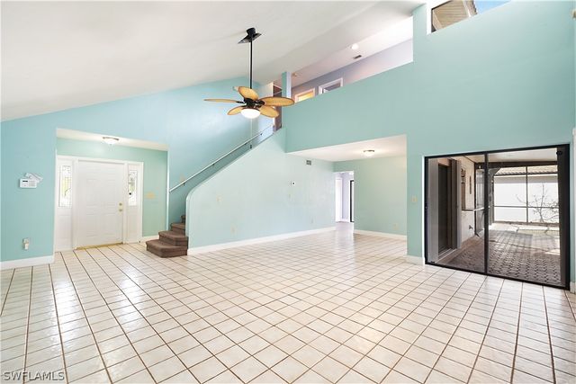 1250 Jardin DR, Naples, FL 34104