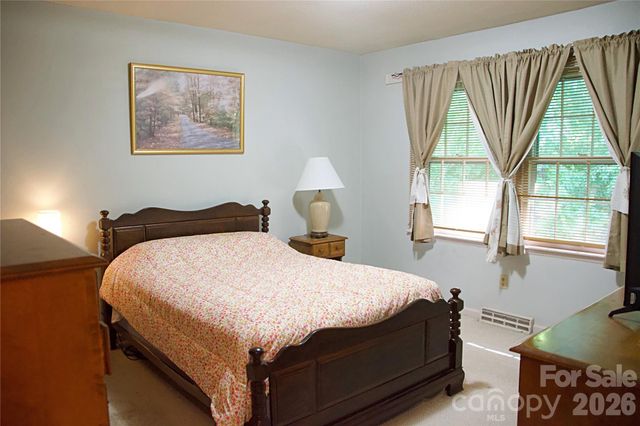 4631 Highlake Drive, Charlotte, NC 28215