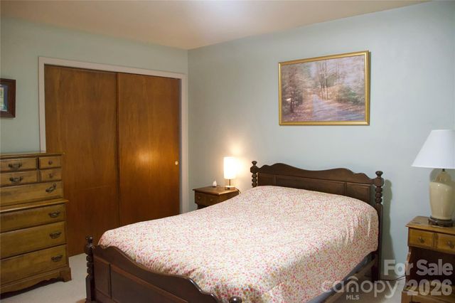 4631 Highlake Drive, Charlotte, NC 28215