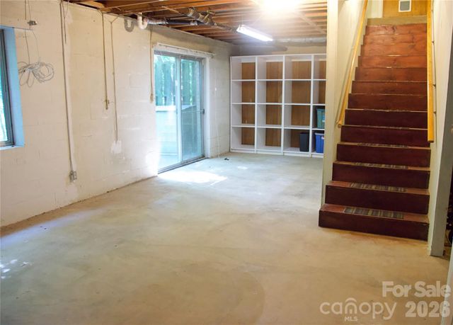 4631 Highlake Drive, Charlotte, NC 28215